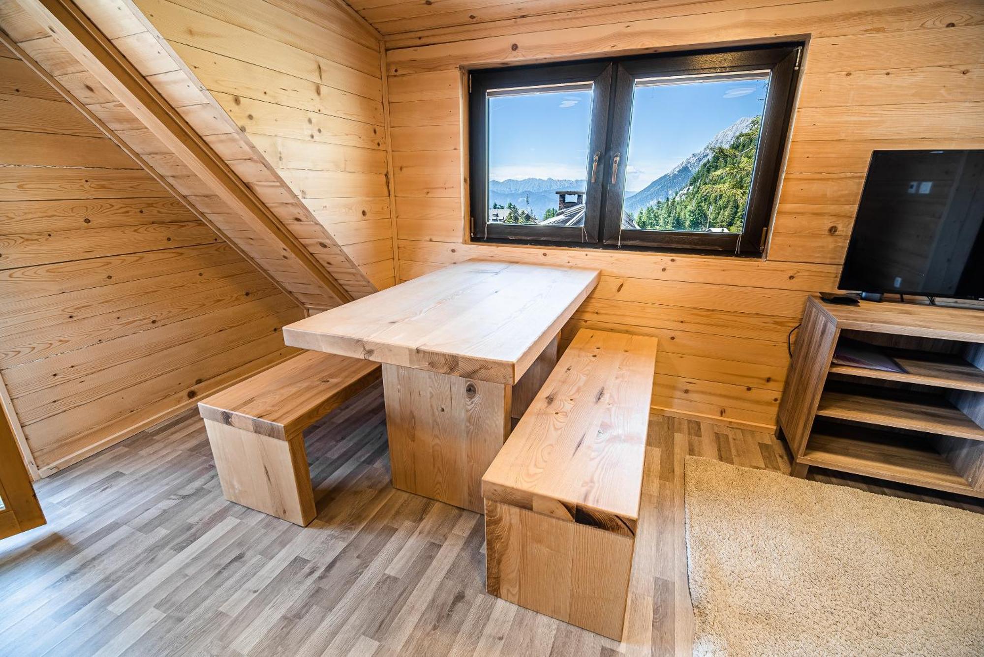 Apartments Zvoh, Krvavec, Ski-In, Ski-Out Cerklje na Gorenjskem Cameră foto
